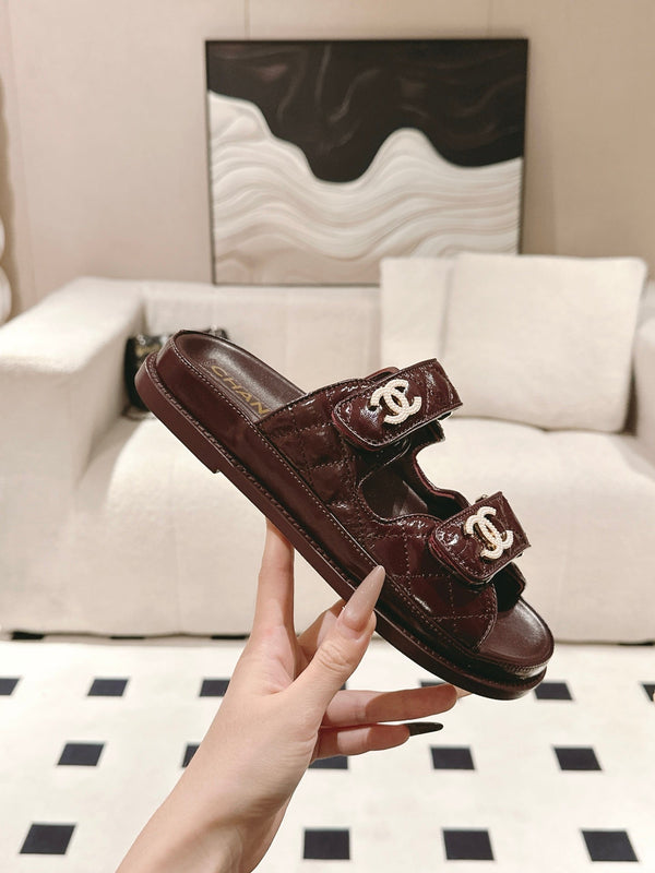 cc 25p logo with pearl mule sandal burgundy leather 237578
