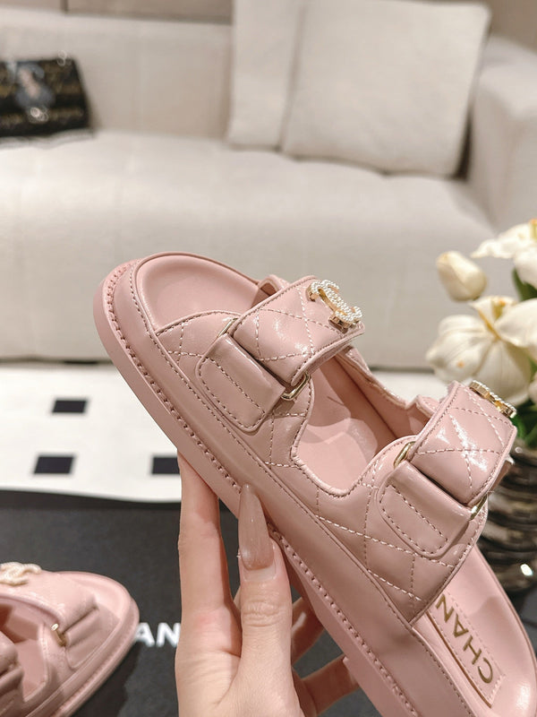 cc 25p logo with pearl mule sandal pink leather 237580