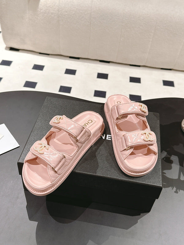 cc 25p logo with pearl mule sandal pink leather 237580