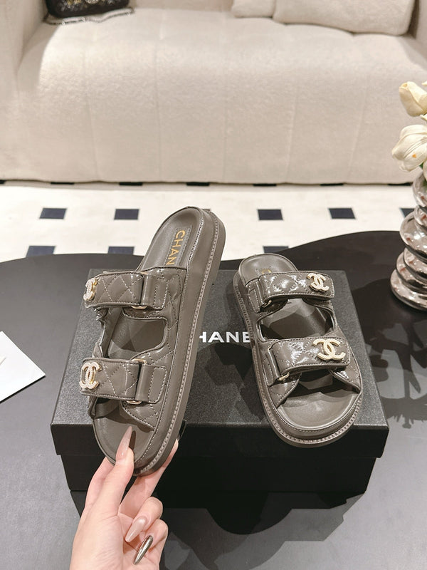 cc 25p logo with pearl mule sandal dark grey leather 237581