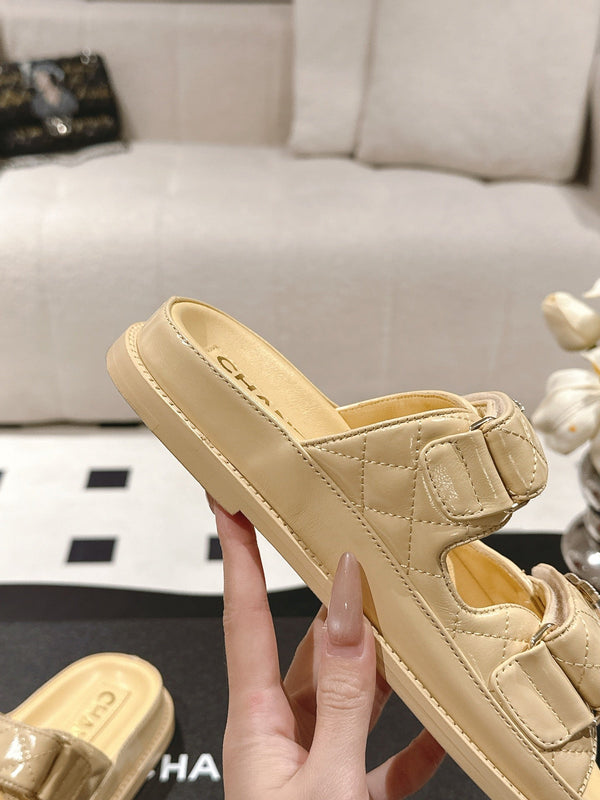 cc 25p logo with pearl mule sandal yellow leather 237582