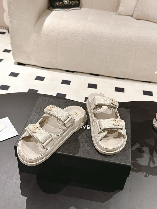 cc 25p logo with pearl mule sandal grey leather 237584