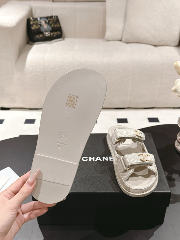 cc 25p logo with pearl mule sandal grey leather 237584