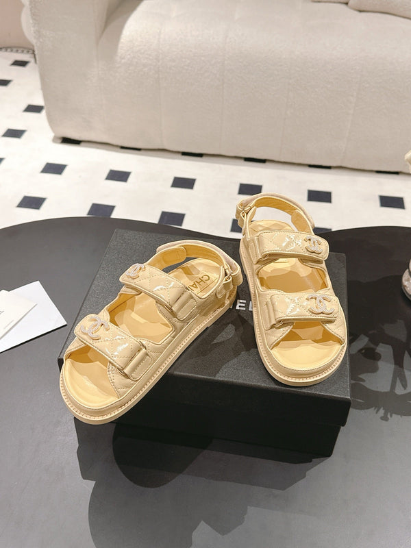 cc 25p logo with pearl sandal yellow leather 237589