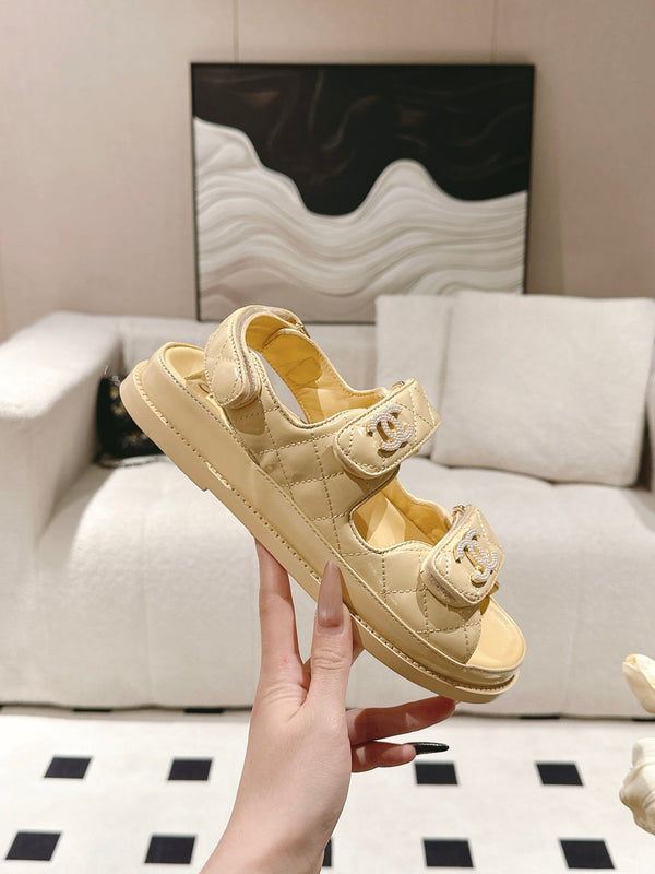 cc 25p logo with pearl sandal yellow leather 237589