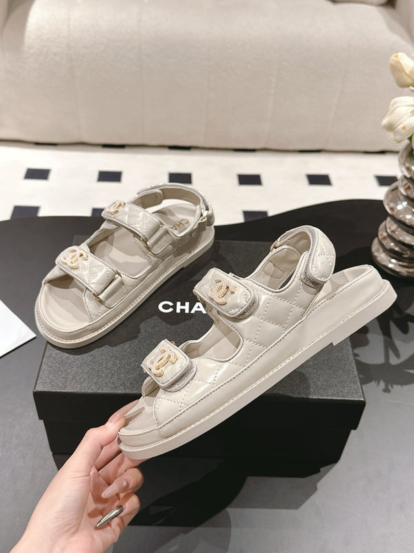 cc 25p logo with pearl sandal grey leather 237592