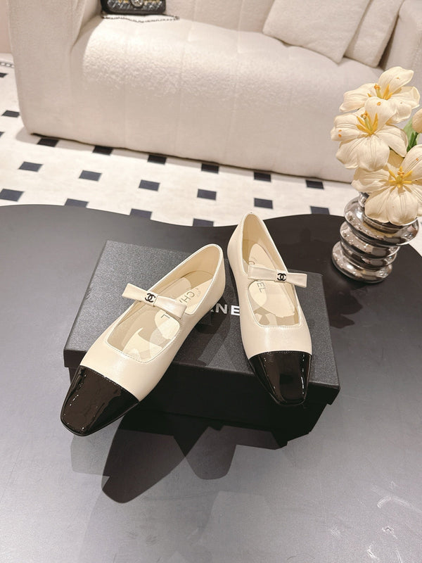 CC 25B Ballerine con fibbia a fiocco piccolo 10 mm Pelle di pecora verniciata nera beige 415749