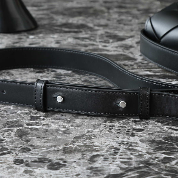 BV 25S DIAGO SHOULDER BAG 25.5 IN BLACK COWHIDE