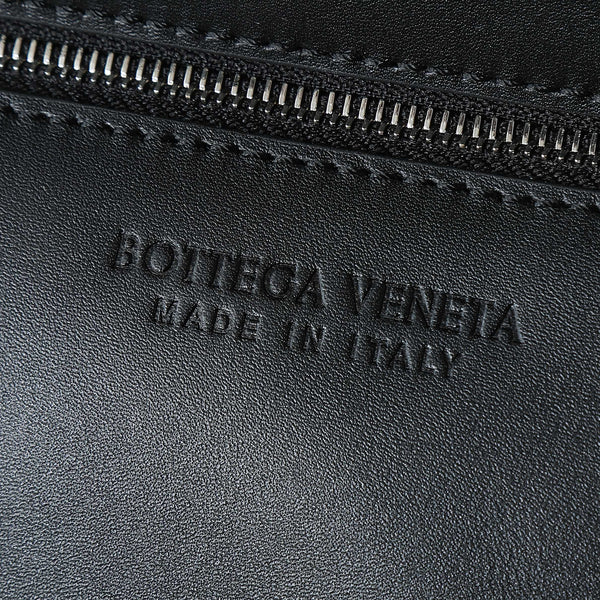 BV 25S DIAGO SHOULDER BAG 25.5 IN BLACK COWHIDE