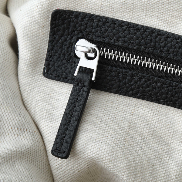 BV 25S DIAGO HOBO 39 IN BLACK GRAIN COWHIDE