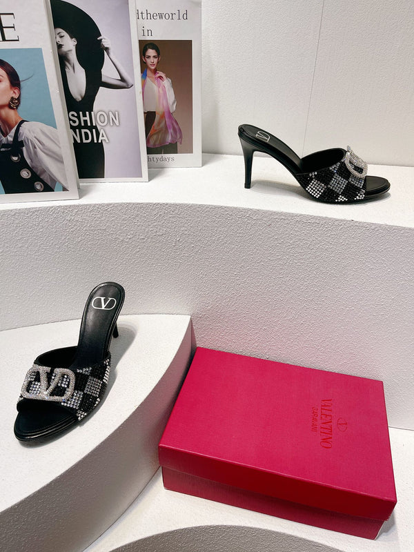 VT High Heeled Sandals Black Sheepskin 292831