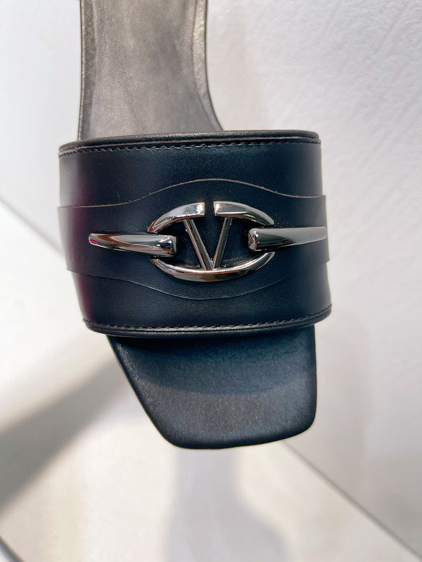 VT Moon Slides in Leather Black Cowhide 292857