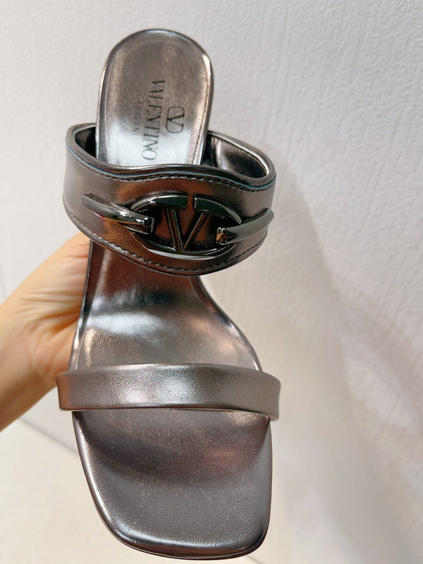 VT Heeled Sandal Gray Cowhide 292884