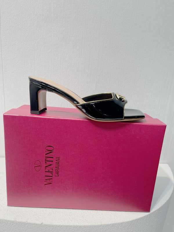VT Mid Heel Mule Sandal Black Sheepskin 292757
