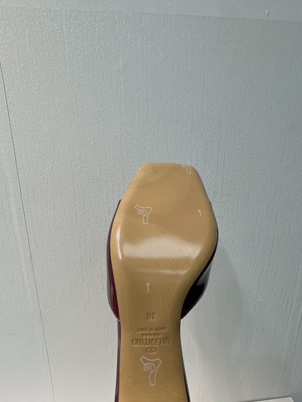 VT Mid Heel Mule Sandal Ruby Red Sheepskin 292761