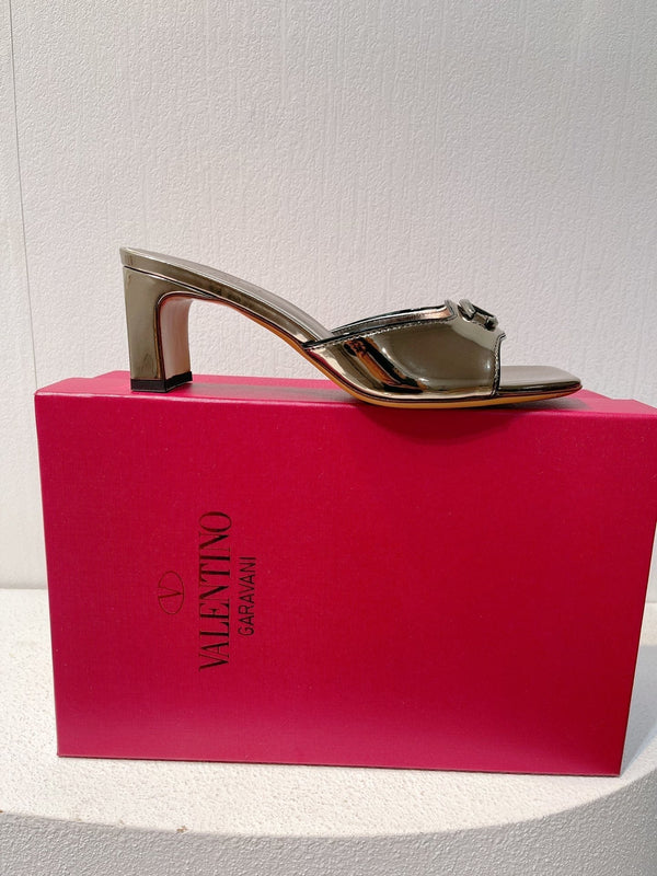 VT Mid Heel Mule Sandal Gray Sheepskin 292766