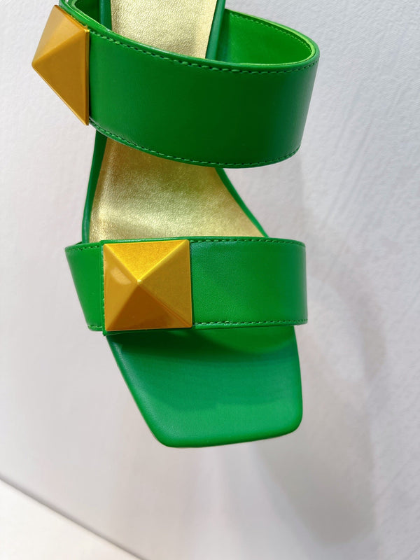 VT One Stud Leather Sandals Green Cowhide 292890