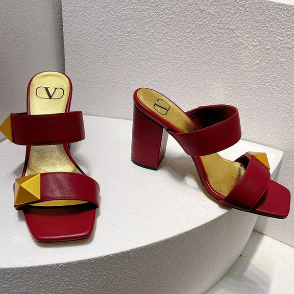 VT One Stud Leather Sandals Ruby Red Cowhide 292752