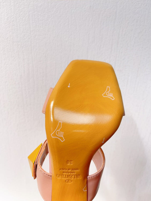 VT One Stud Leather Sandals Pink Cowhide 292756