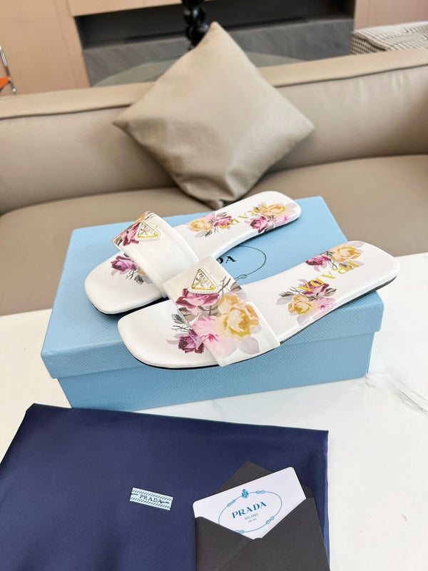 CIABATTE STAMPATE PRA IN PELLE DI AGNELLO BIANCA