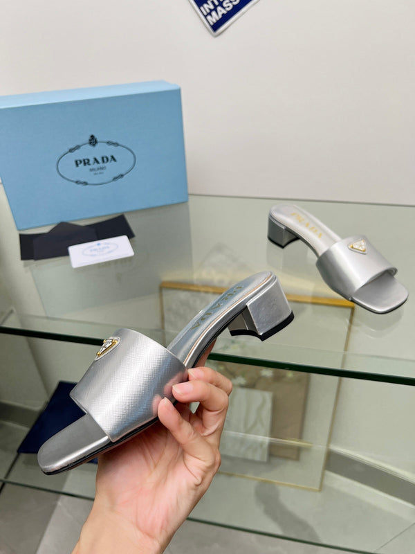 PRA CIABATTE RICAMATE 40 IN PELLE DI VITELLO ARGENTO