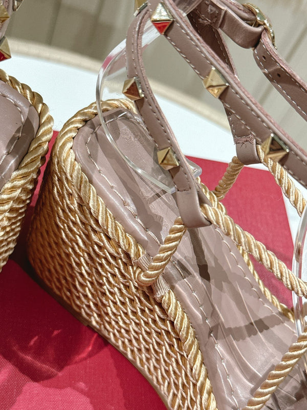 Garavani Rockstud Wedge Sandals 100mm In Beige Mix Rosy Brown Calfskin And Nylon Rope 829396