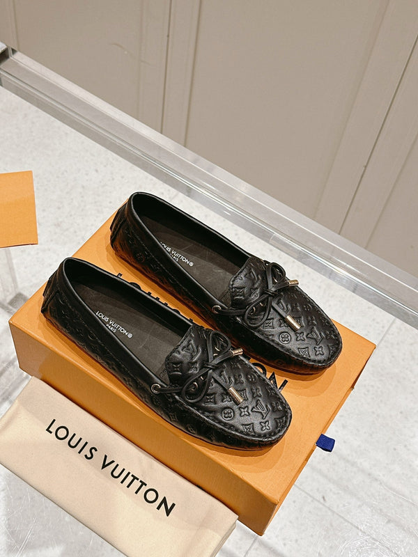 LV Gloria Loafer Black Embossed Calfskin 480740