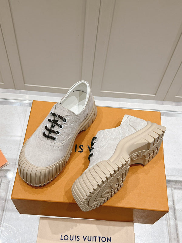 LV Ruby Flat Derby Sneaker Light Grey Embossed Suede 480785