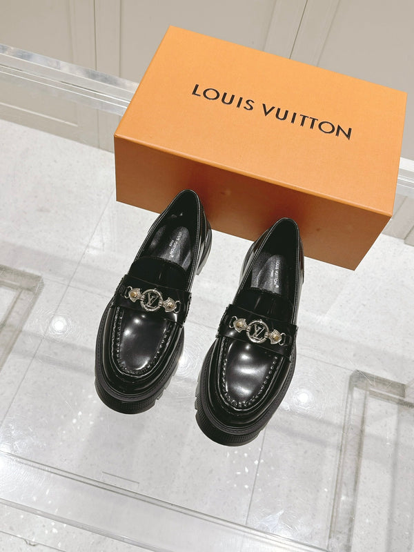 LV District Flat Loafer Full Black Calfskin 480791