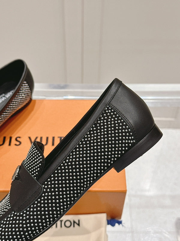 LV 25ss Soho Flat Loafer Rivets Black Lambskin
