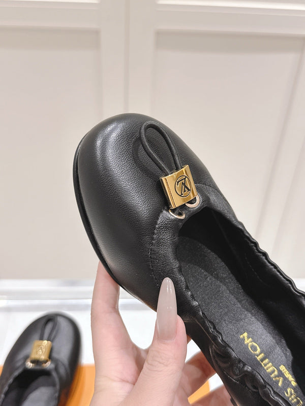 LV 25PF Nolita Flat Ballerina Black Sheepskin 480514