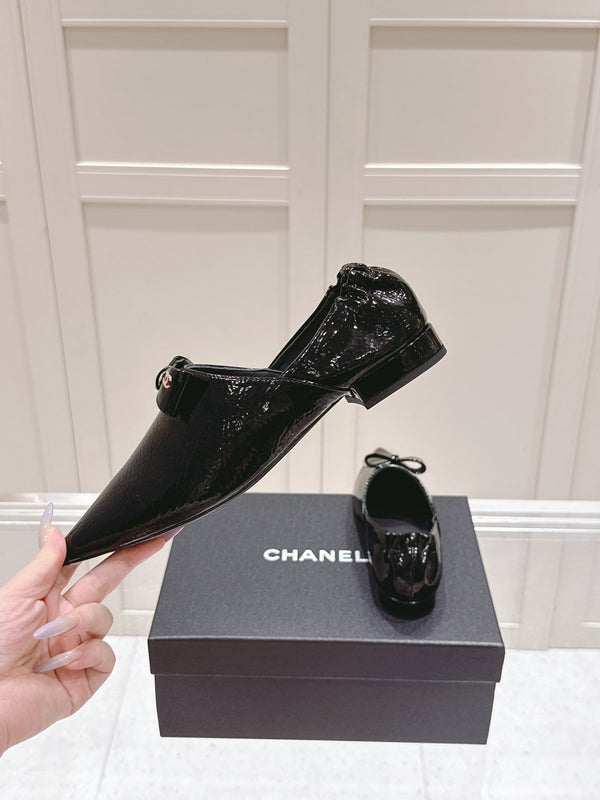 CC 25 Half-Mule Loafers Black Patent Leather 355669