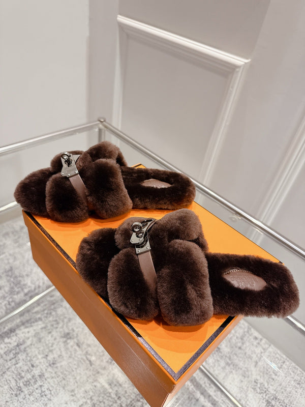 HM Oran slippers sliver buckle dark brown wool