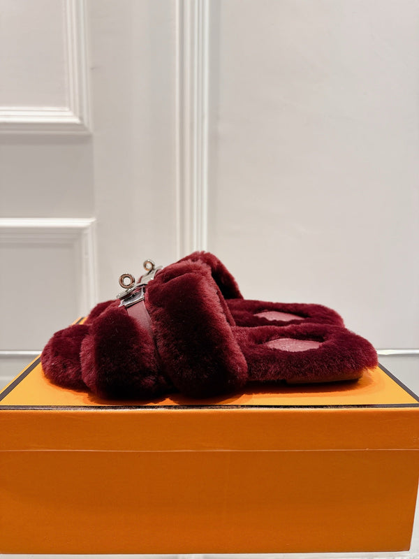 HM Oran slippers sliver buckle wine red wool