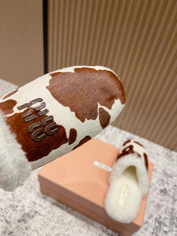 Miu Shearling-Lined Cow-Print Mules Horsehair 481434