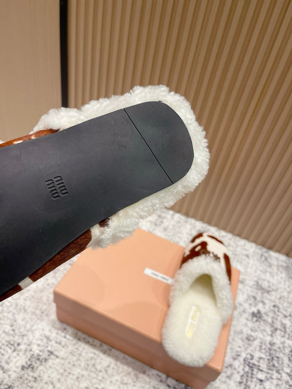 Miu Shearling-Lined Cow-Print Mules Horsehair 481434