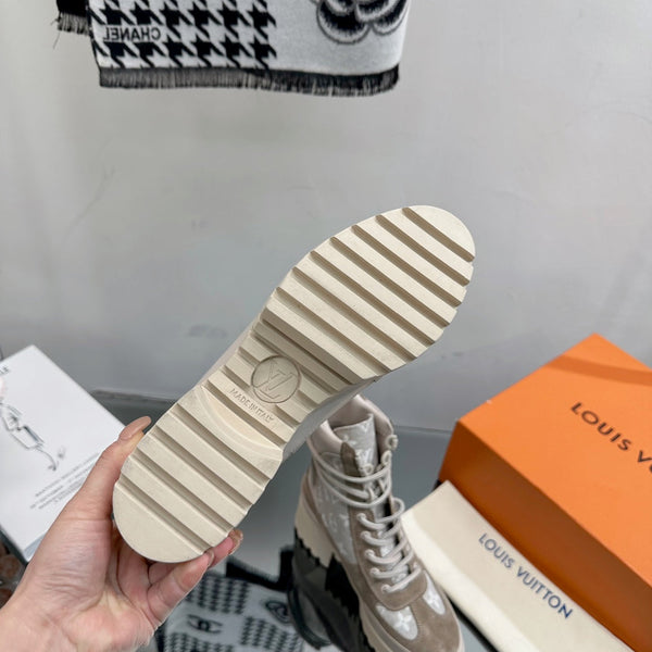 LV Laureate Desert Boot 70mm Grigio Marrone Monogram Tessuto Mix Scamosciato