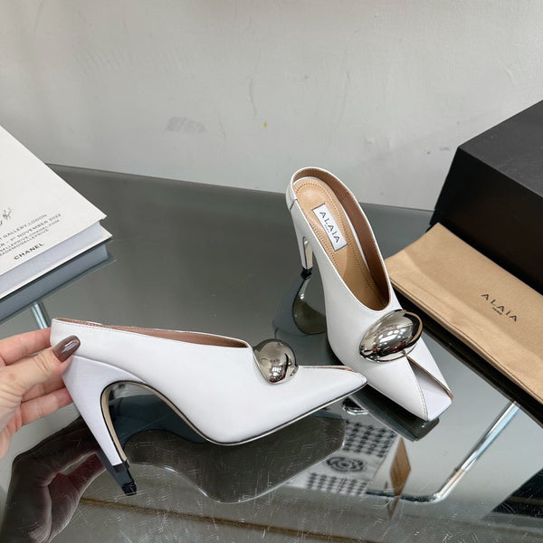 ALAIA AZZEDINE HIGH HEELS IN WHITE CALFSKIN WITH GOLD HARDWARE