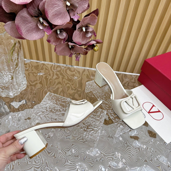 SANDALI APERTI VLOGO SIGNATURE HIGH SHINE 60 MM IN PELLE DI VITELLO BIANCA