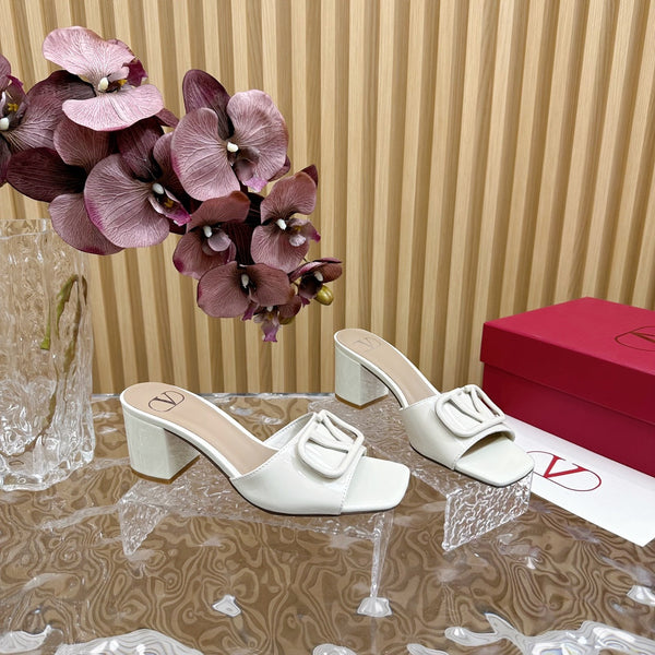 SANDALI APERTI VLOGO SIGNATURE HIGH SHINE 60 MM IN PELLE DI VITELLO BIANCA