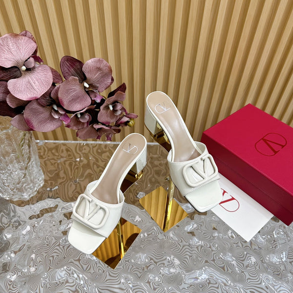 SANDALI APERTI VLOGO SIGNATURE HIGH SHINE 60 MM IN PELLE DI VITELLO BIANCA