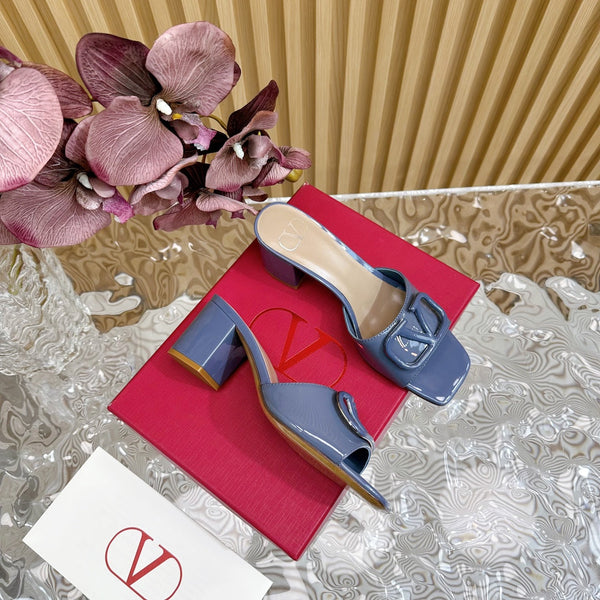 SANDALI APERTI VLOGO SIGNATURE HIGH SHINE 60 MM IN PELLE DI VITELLO BLU PEGEON