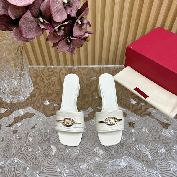 Sandalo con tacco alto 70, punta quadrata, Vlogo, edizione Bold, bianco