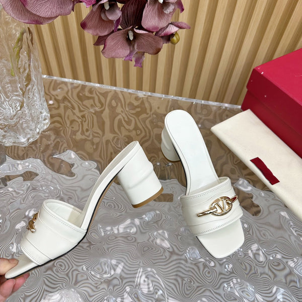 Sandalo con tacco alto 70, punta quadrata, Vlogo, edizione Bold, bianco