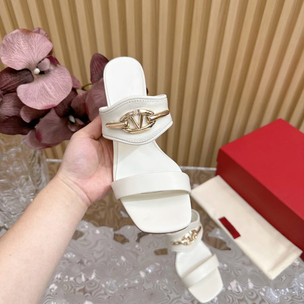 Sandalo con tacco alto 70 The Bold Edition Vlogo con punta quadrata, bianco