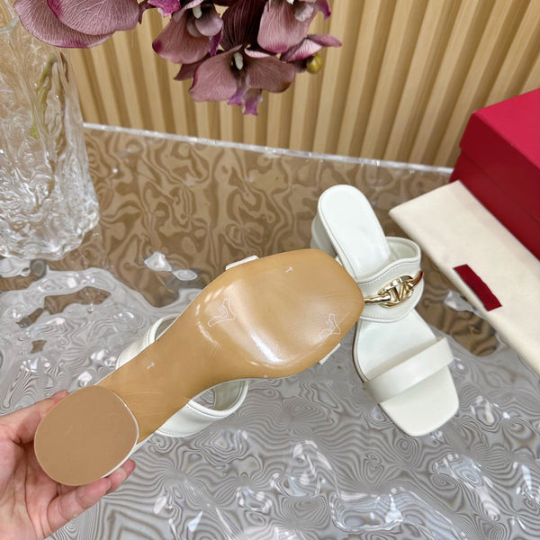 Sandalo con tacco alto 70 The Bold Edition Vlogo con punta quadrata, bianco