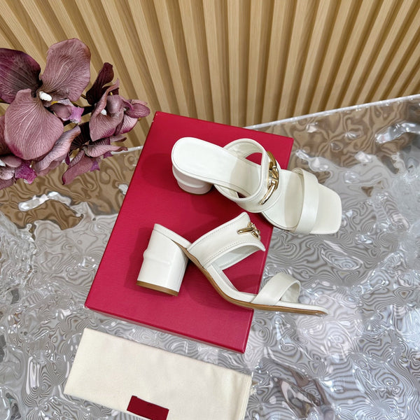 Sandalo con tacco alto 70 The Bold Edition Vlogo con punta quadrata, bianco