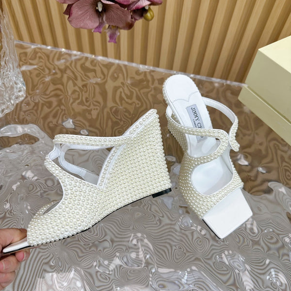 Jimmy Anise 105mm in pelle di agnello con borchie bianche perla 581538