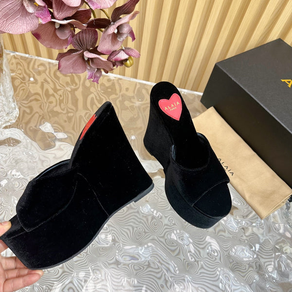 ALAIA PLATFORM WEDGE IN BLACK VELVET WITH HEART EMBROIDERED
