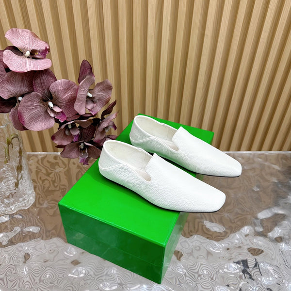 BV Grained White Calfskin Adamo Slippers 957405